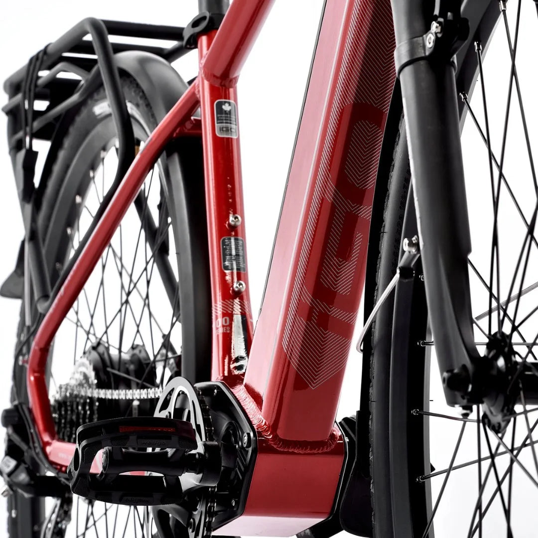 Detailed close-up of iGO Core Elite 3D’s battery and mid-frame area near crank and motor mount