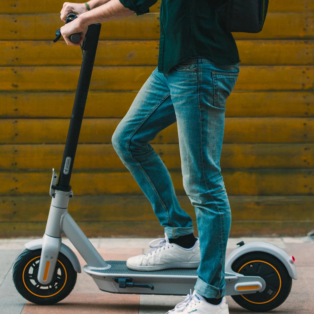 Segway Ninebot Max G30LP Electric Scooter Handlebar in Use