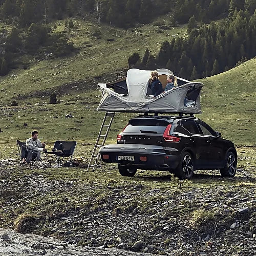 SUV with rooftop tent and Thule Arcos hitch-mounted cargo box – extra storage for camping and overlanding adventures