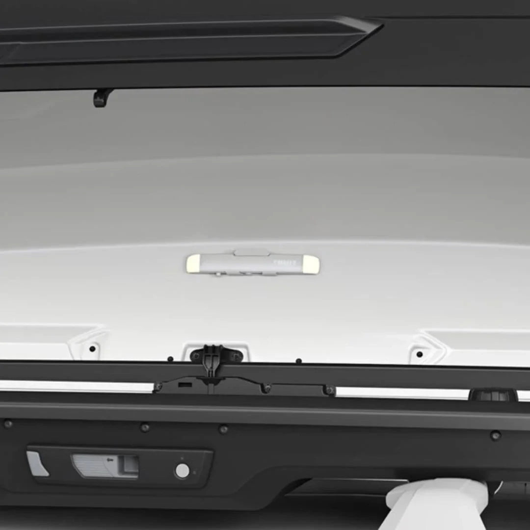 Thule Motion 3 Cargo Box inside