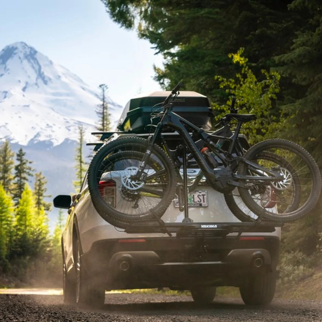 Yakima CBX attached to car, bikes loaded onto it