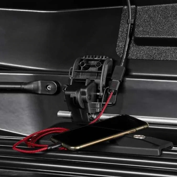 Yakima CBX Solar charging phone