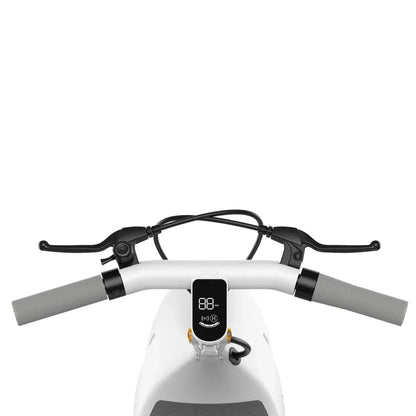 OKAI Ceetle EA10C Pro eScooter handlebar