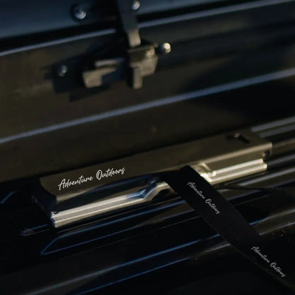 Woods AO Cargo Box mechanism