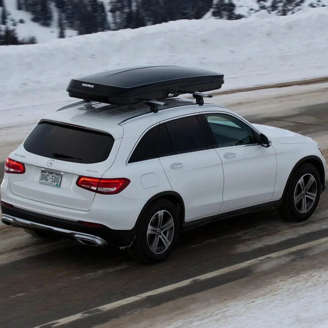 Yakima GrandTour Lo
 on driving car