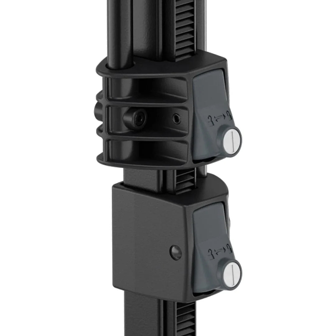 Thule DoubleTrack Pro close view