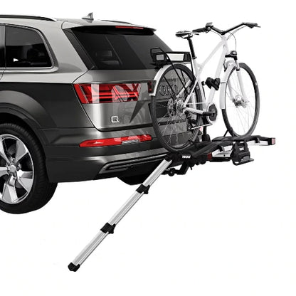 Loading bike onto Thule rack using the Foldable Loading Ramp